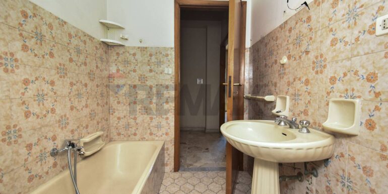 20250709225309-914737-23