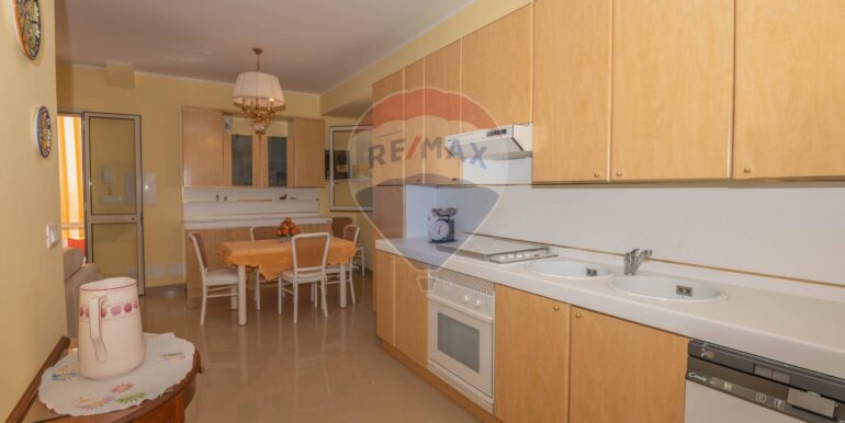 20250714185257-966782-17