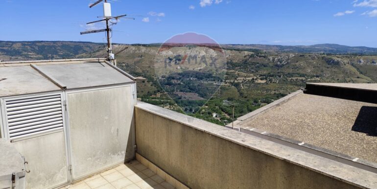 20250715195929-948471-37