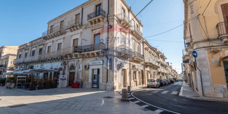 20250718222326-903956-21