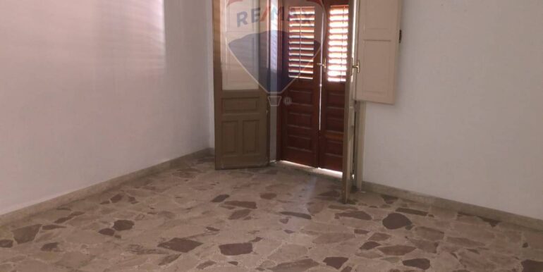 2025072382429-971108-18