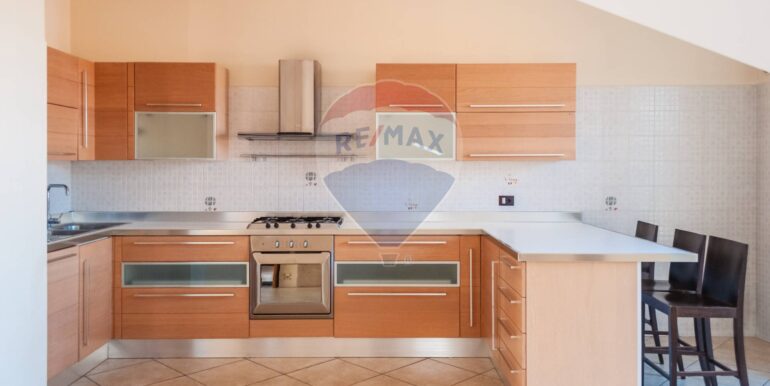 20250725174330-971150-21