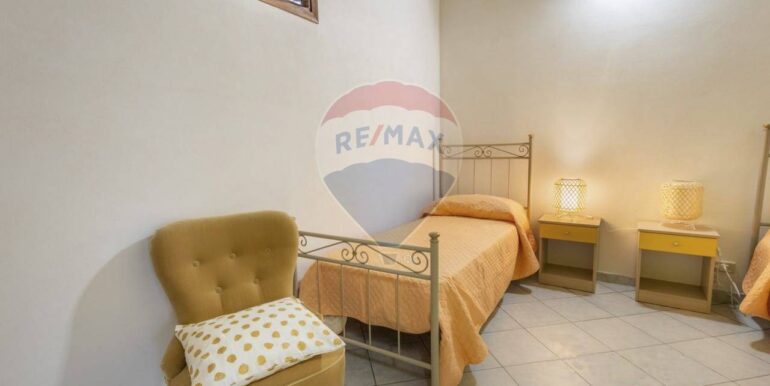 20250730183351-972628-11