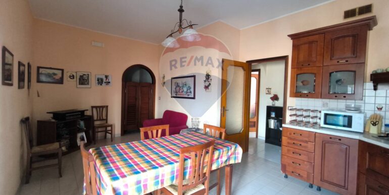 2025080494956-973206-27