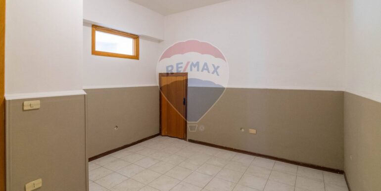 20250806101210-973482-10