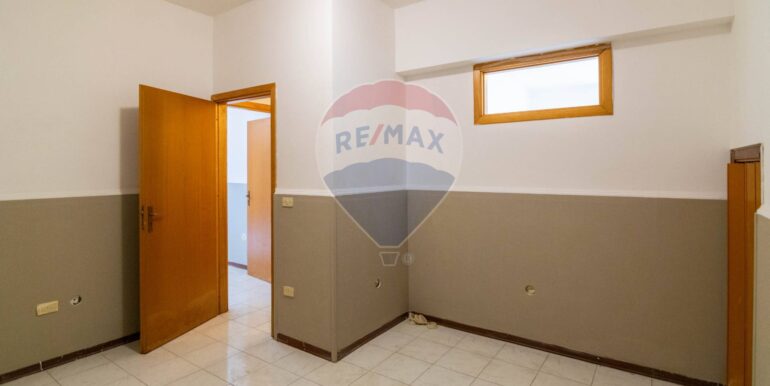 20250806101212-973482-11