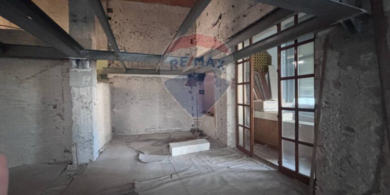 20250806181351-973976-7