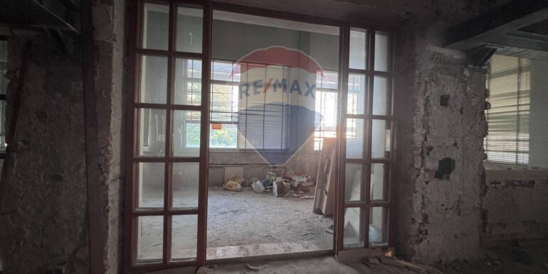 20250806181405-973976-11