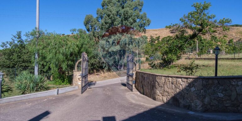 20250807184415-974295-3