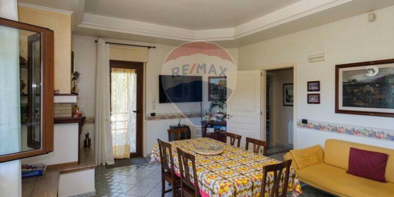 20250807184525-974295-22