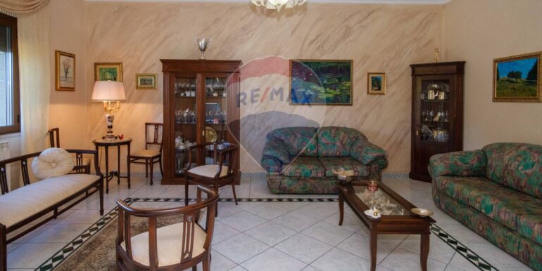 20250807184535-974295-25