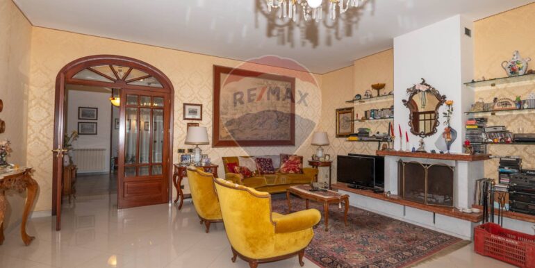 2025080871158-974023-47