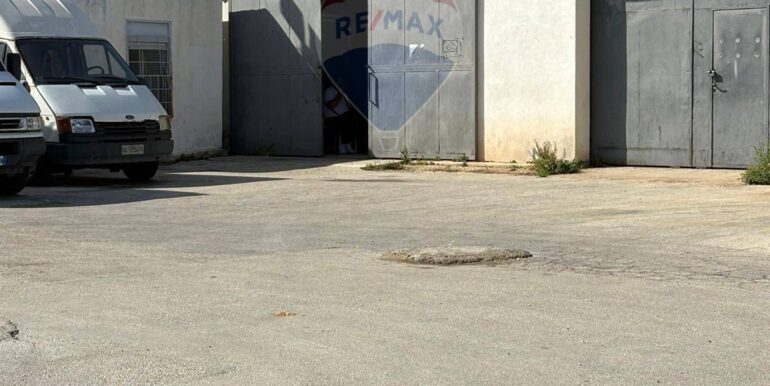 2025080874346-974263-4