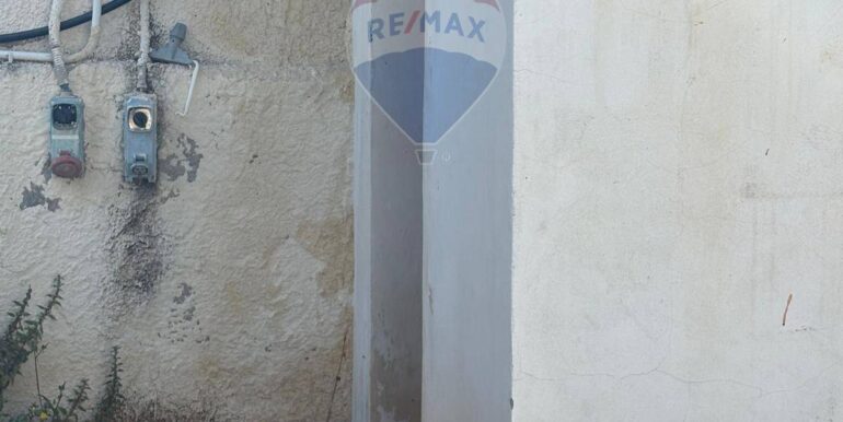 2025080874352-974263-6