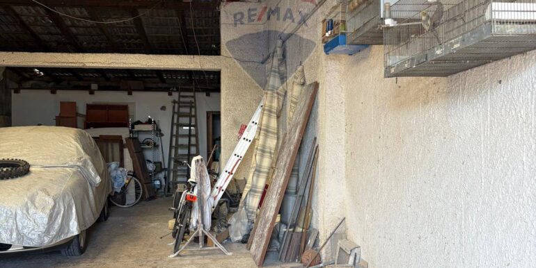 2025080874358-974263-8