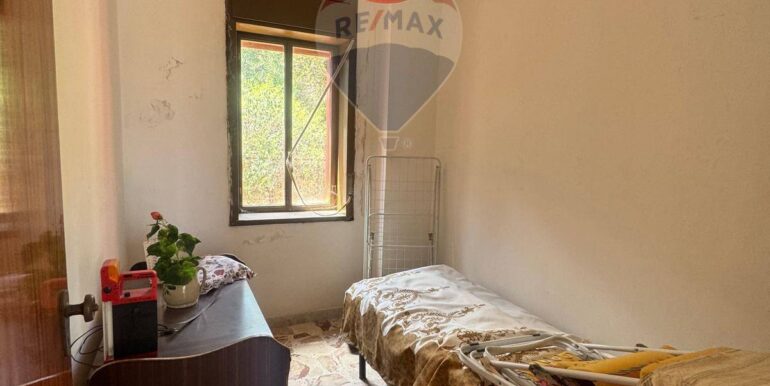 20250818114905-974949-6