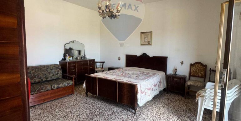 20250818114909-974949-8