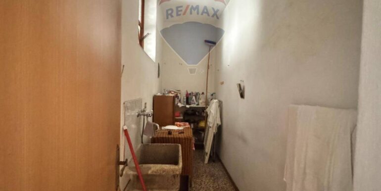 20250818115045-974949-12