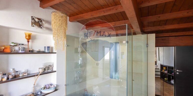 20250818122200-974931-20