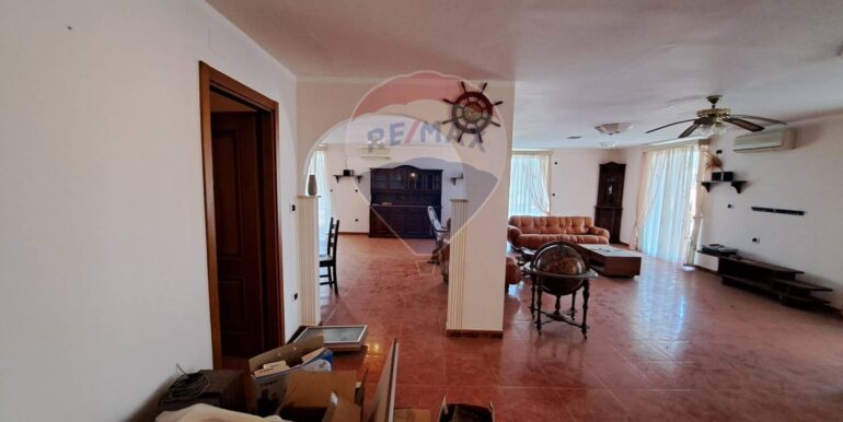 20250818173616-974806-10