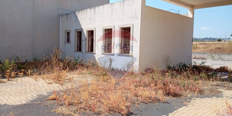 20250819165619-975070-8