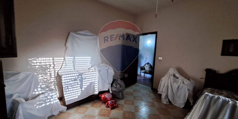 20250819175337-975014-4