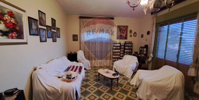 20250819175356-975014-7