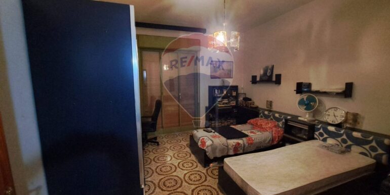 20250819175411-975014-10