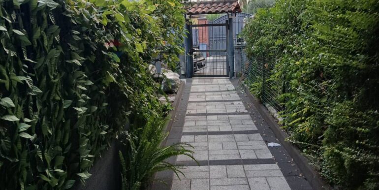 20250819204645-975082-15