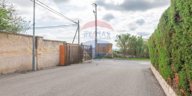 20250820163245-975207-3