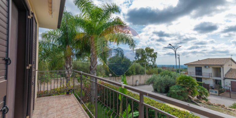 20250820163248-975207-10