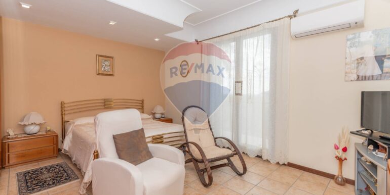 20250820163248-975207-11