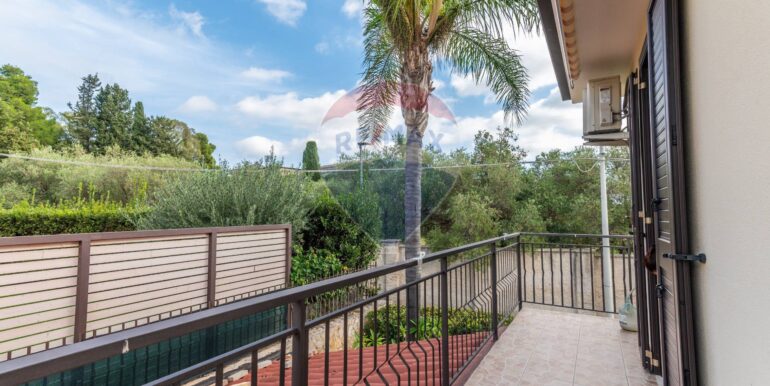 20250820163249-975207-15