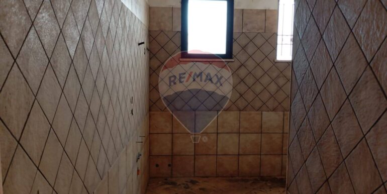 20250820172130-975212-8