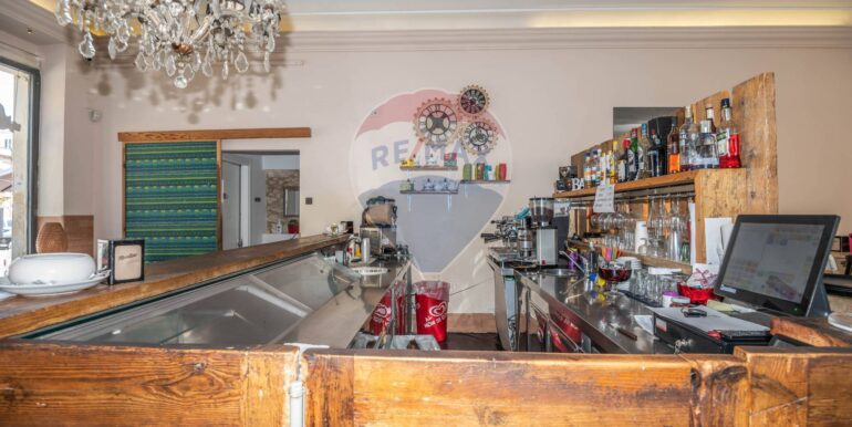 20250821102153-975248-37