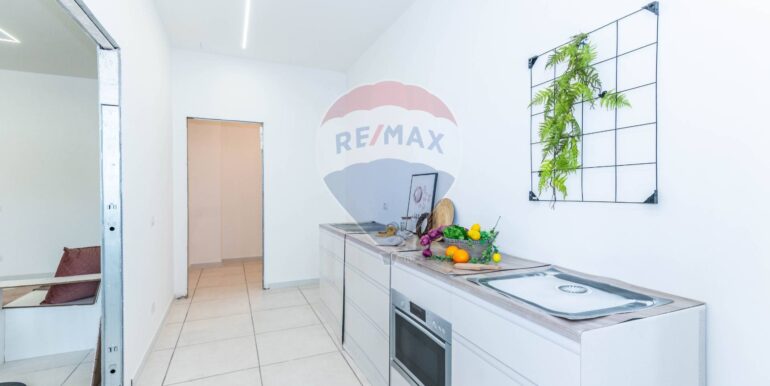 20250821114948-975262-4