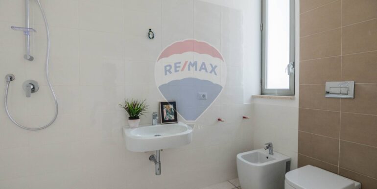 20250821115024-975262-16