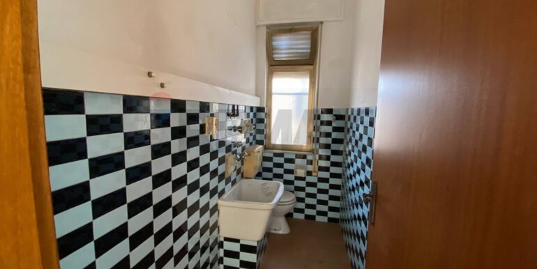 20250821123058-975290-17