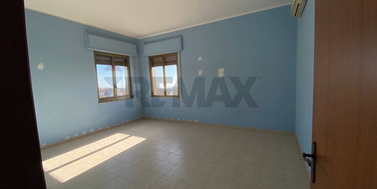 20250821123058-975290-18