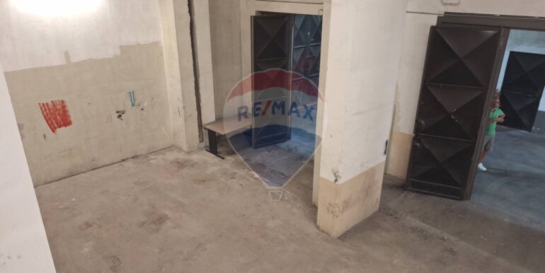 20250821182148-975313-12