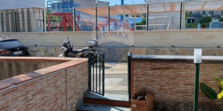 20250821182300-975316-11