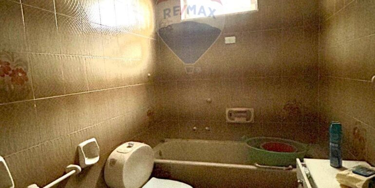 20250821184220-975252-3