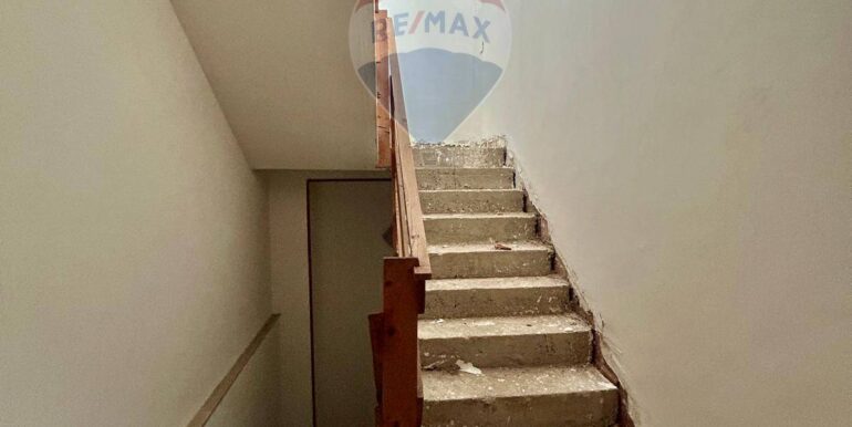 20250821184237-975252-10