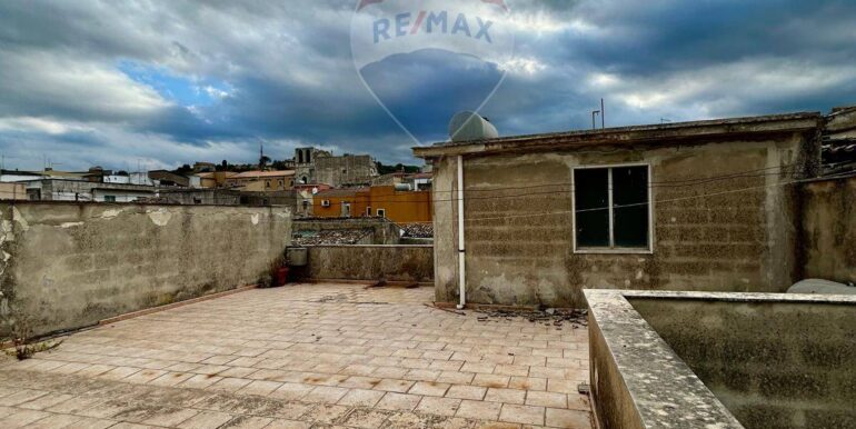 20250821184239-975252-11