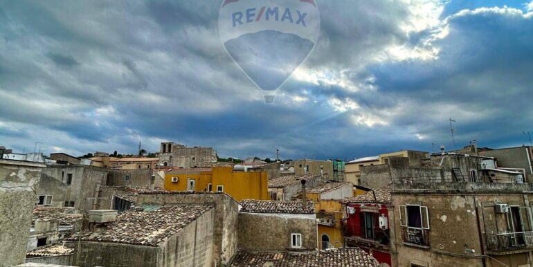 20250821184242-975252-12