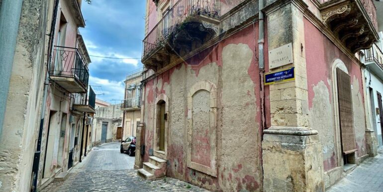 20250821184254-975252-16