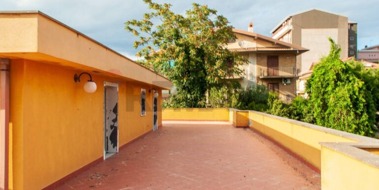 2025082122127-975238-8