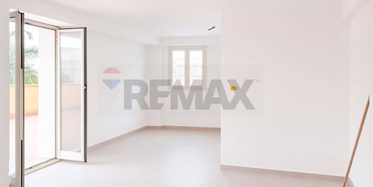 2025082122154-975238-18