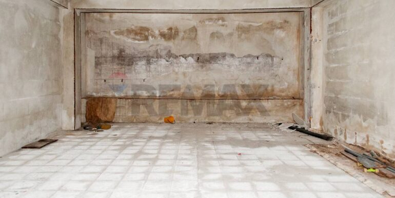 2025082124501-975239-2