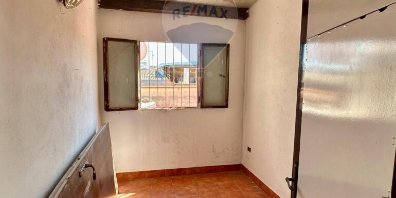 2025082273537-975335-4